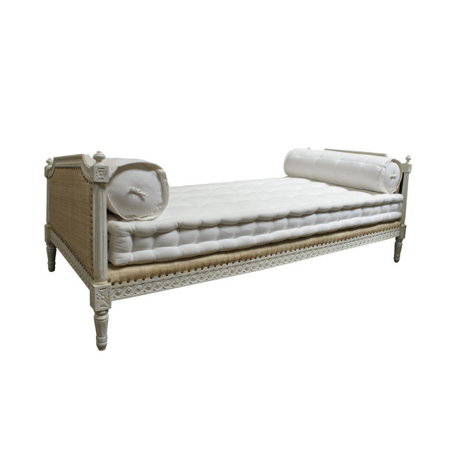 Hamish Daybed White Raffia Sand Dollar Fabric